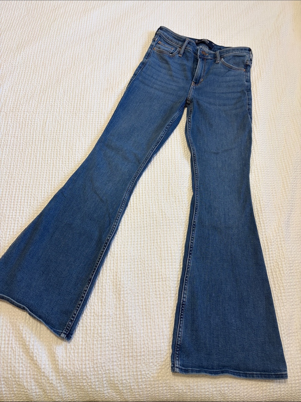 Hollister high rise flare jeans size 27